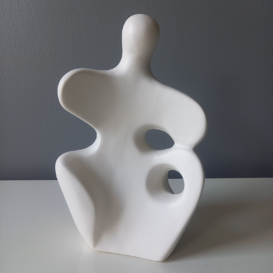 Abstract Table Decor